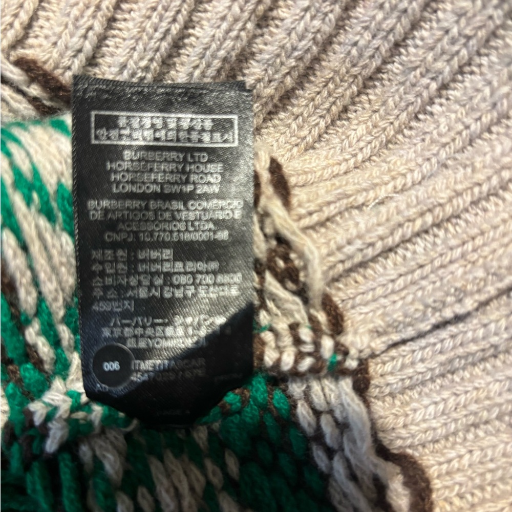 Burberry Women's Green and Black Patterned Tank Top - Picture 4 of 4